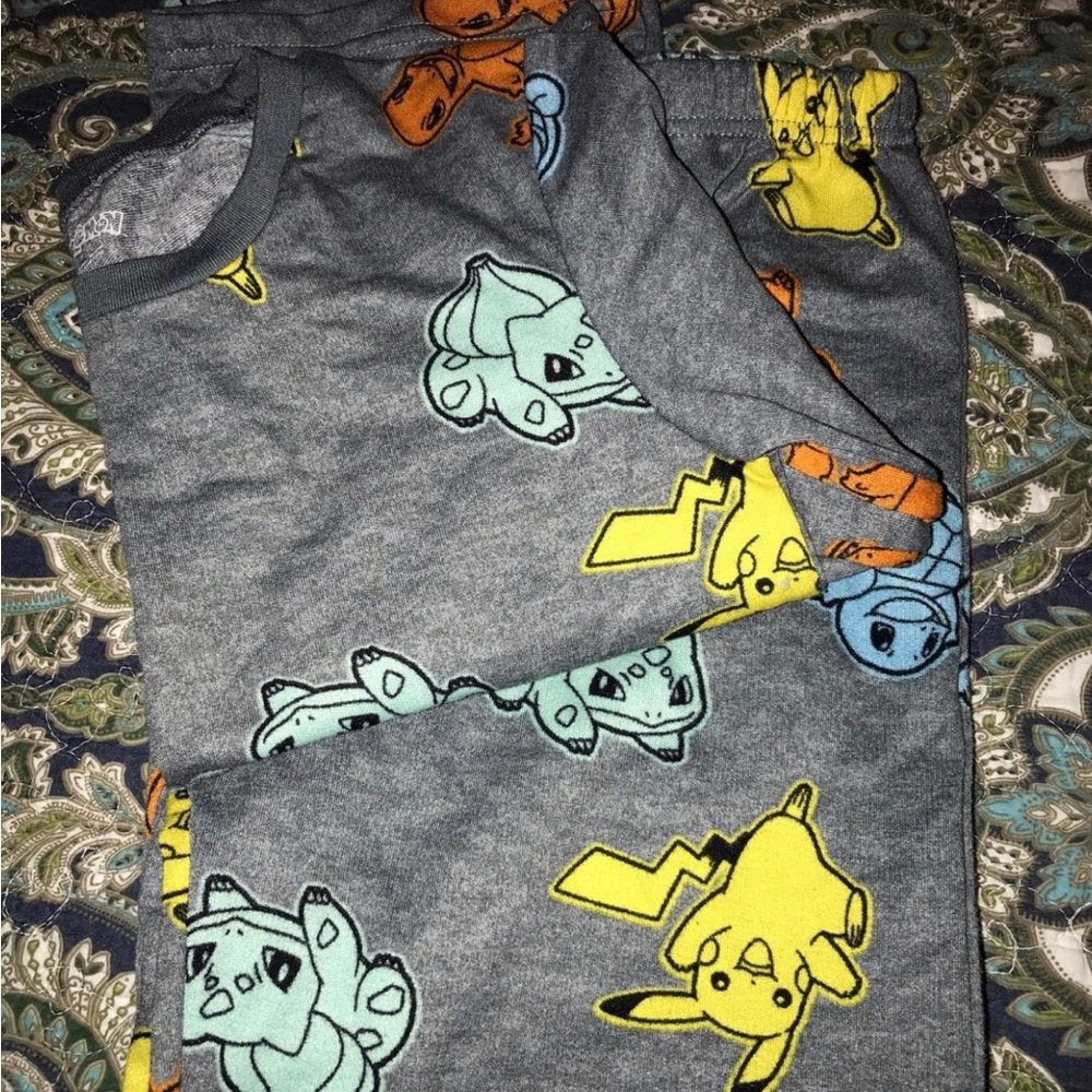 Pokémon PJ Set